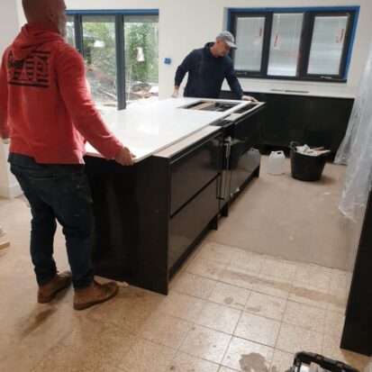 Fitting granite worktops - white quartz