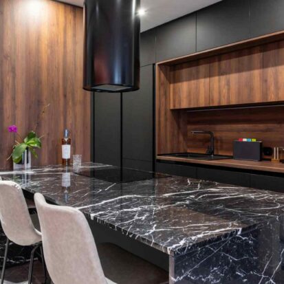 black granite worktops in a new kitchen