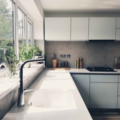 Undermounted Sinks Super White quartz