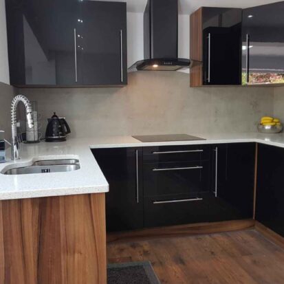 white quartz kitchen worktop in Birmingham