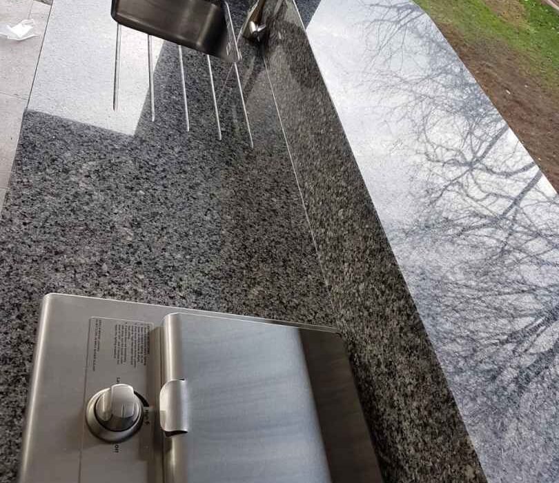 Azul Platino granite outside BBQ