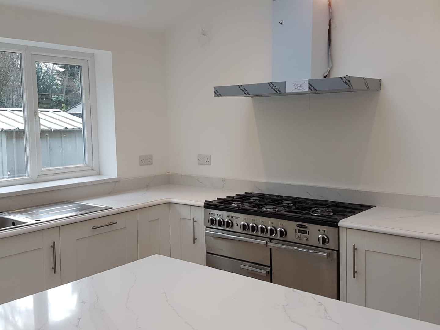 Polish Granite Gallery HD Quartz & Granite Kitchen Images