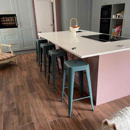 white quartz kitchen worktops in traditional kitchen setting